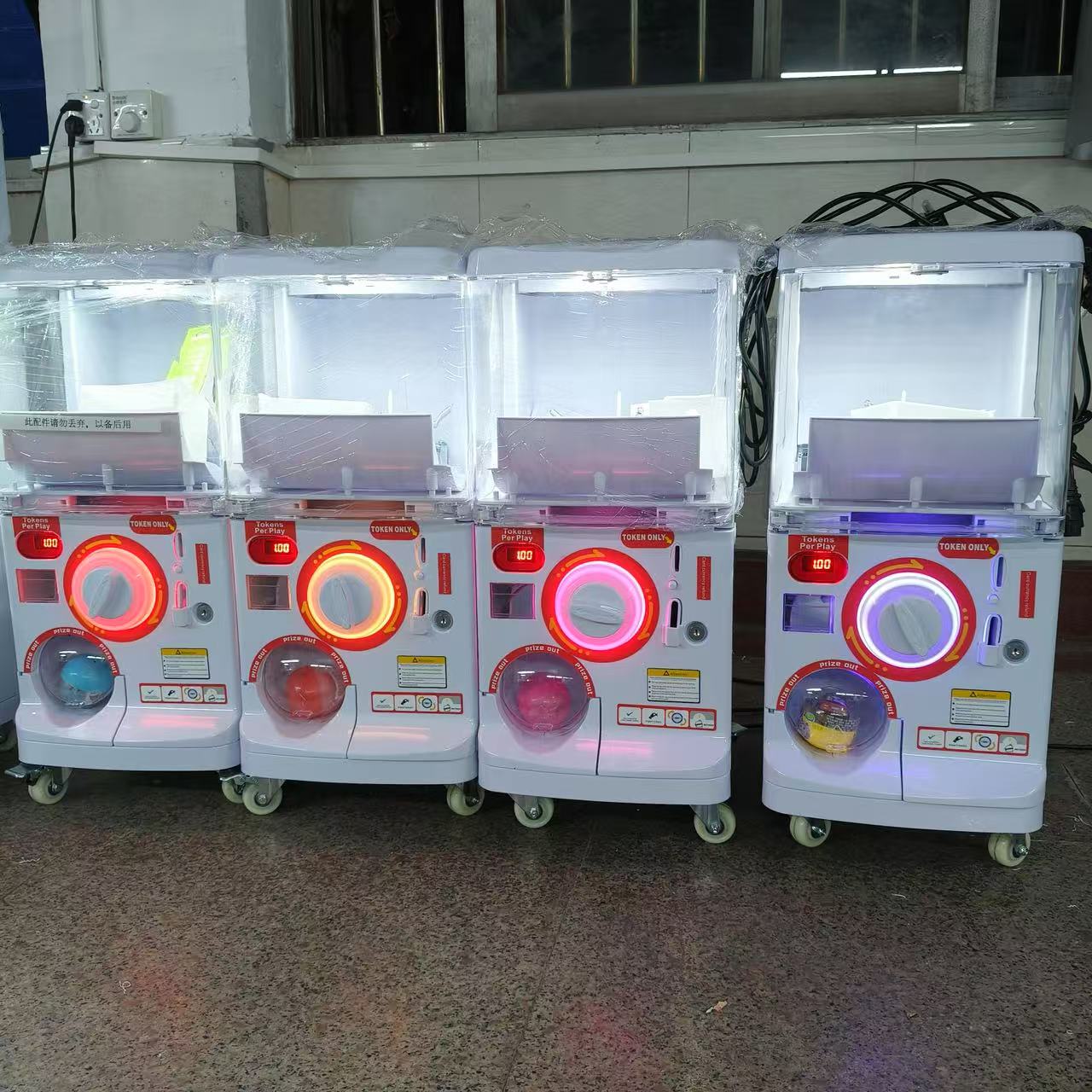 Kids Toys Vending Machine - Mini 50-80mm Japanischer Gacha-Automat Metallkapsel-Spielzeug 1